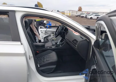 2024 Volkswagen Jetta 1.5T Sel из США, поврежденный, VIN 3VWGM7BU4RM083984